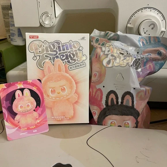 AUTHENTIC NEW Pop Mart LABUBU Big Into Energy Vinyl Plush - Loyalty - Picture 2 of 8
